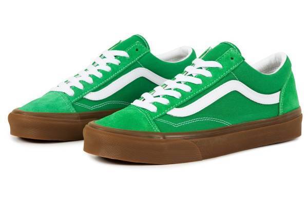 VANS新作“サイドストライプ×ガムソール”のスニーカー、鮮やかブルー＆グリーンなど