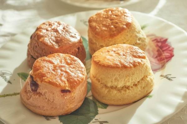 「英国展」ジェイアール名古屋タカシマヤで、五つ星ホテルのスコーン＆“エリザベス女王”ベア