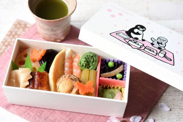 「Suicaのペンギン」“桜餅つき”春のちらし寿司駅弁、お花見模様のリユース弁当箱入りで