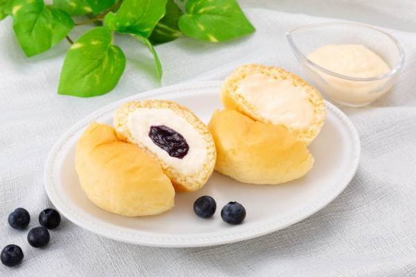 八天堂×ムーミンバレーパーク「くりーむパン」軽やかなカスタードorみずみずしいブルーベリー