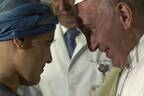 ドキュメンタリー映画『旅するローマ教皇』ジャンフランコ・ロージ監督、心揺さぶる教皇の出会いや言葉