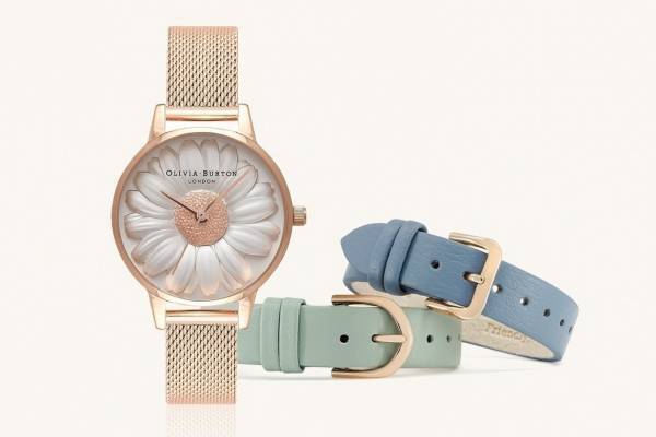 オリビア・バートン“立体デイジー”の腕時計＆付け替えベルトセット、春色チョークブルーやミント