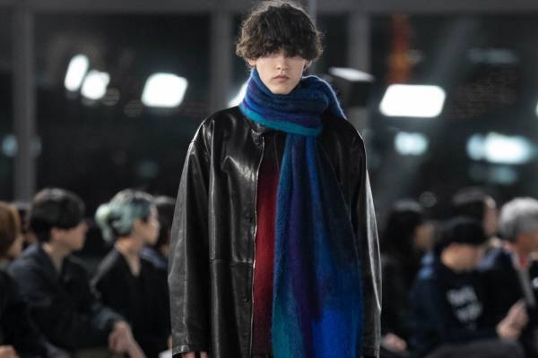 シュタイン 2023-24年秋冬コレクション - より強く、より静かに