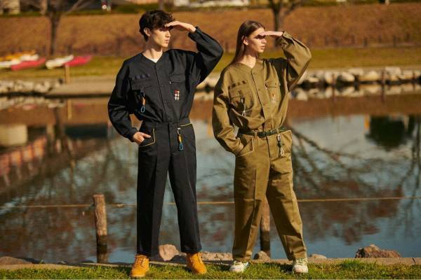 ディッキーズ×ディガウェル第2弾、“カブスカウトの制服風”カラビナ付きシャツ＆パンツ