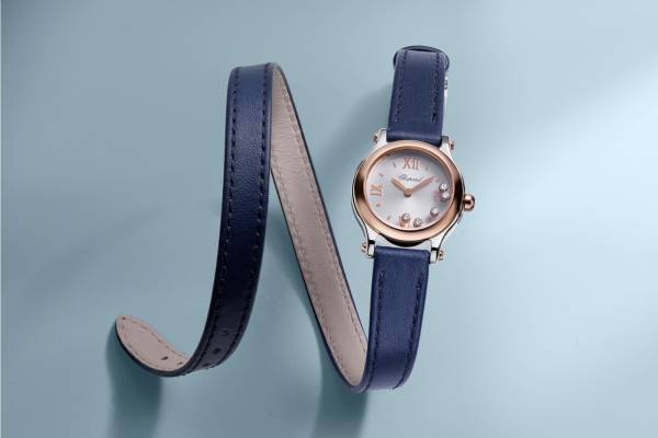 ショパール“ダイヤモンドが舞う”腕時計「ハッピースポーツ」新作、ピンクオパールのハートピアスも