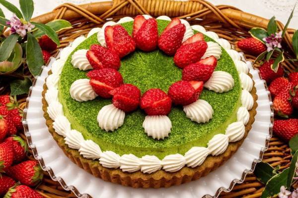 キル フェ ボン“辻喜”抹茶のショートケーキタルト、抹茶わらび餅＆栗入りタルト