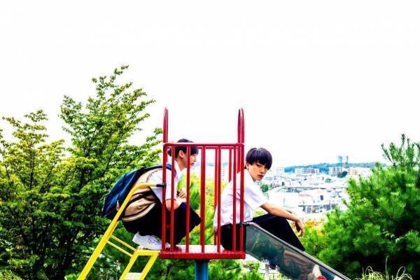 漫画『尾かしら付き。』小西詠斗×大平采佳W主演で映画化、尻尾が生えた少年＆同級生の少女の恋模様