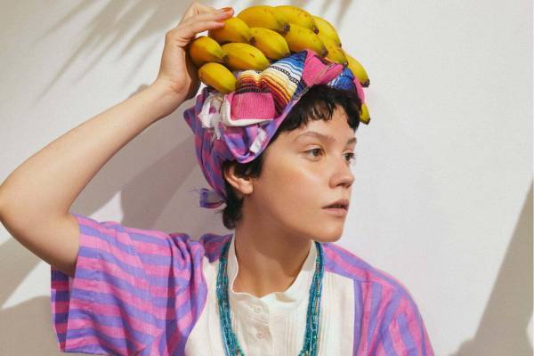 ミュベール“グアテマラ着想”ストライプワンピース＆バンブーハンドルのトートバッグなど