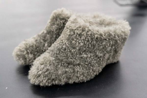 ハイク×ビューティフルシューズ新作シューズ、“もこもこ”ファー素材ミュール＆サイドゴアブーツ