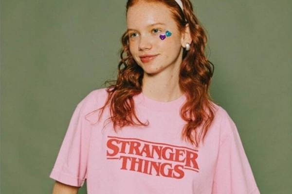 フリークス ストア×「ストレンジャー・シングス」タイトルロゴや作中のピザ店モチーフのTシャツ