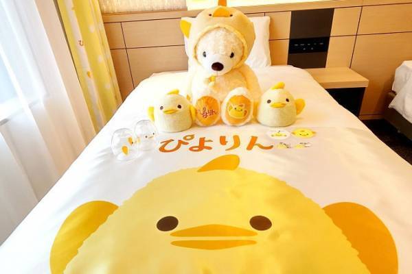 ひよこ型スイーツ「ぴよりん」×変なホテル、ぴよりんを一面に配した限定コンセプトルームが名古屋に