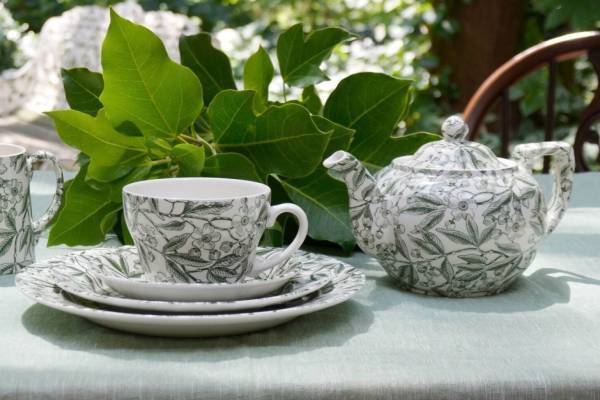 西武池袋本店“英国式ティータイム”テーマのイベント、バーレイの花柄カップ＆英国直輸入の紅茶缶