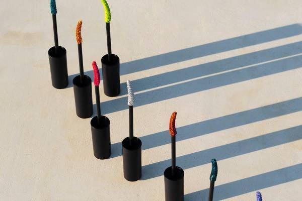 SHIRO「がごめ昆布マスカラ」に23年夏の新色、“キラキラ輝く”シルバー＆涼やかブルーなど