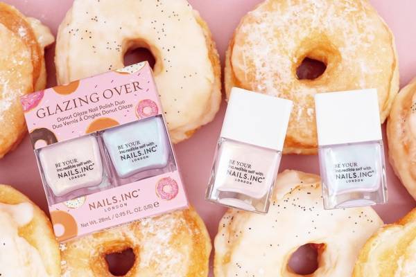 ネイルズ インク23年夏ネイルキット、“グレーズドーナツ着想”シュガーシロップのような艶めきカラー