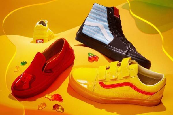 VANS×ハリボー、グミモチーフの“ゴールドベア”配したスニーカー＆カラフルグミのスリッポン