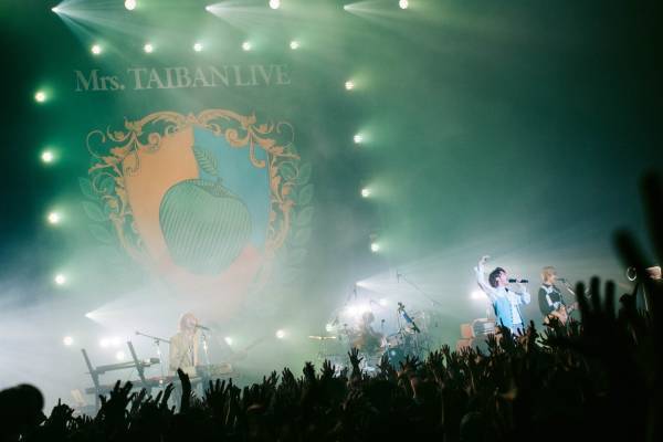 Mrs. GREEN APPLE“バンド史上初”ドームライブ2023、埼玉・ベルーナドームで