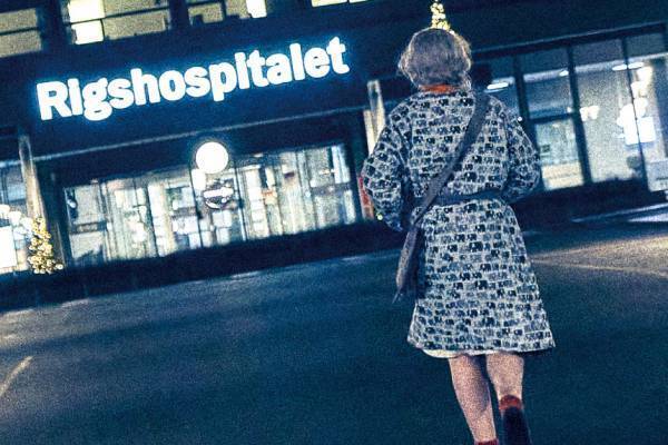 映画『キングダム エクソダス〈脱出〉』ラース・フォン・トリアー監督の伝説的ホラードラマシリーズ最終章