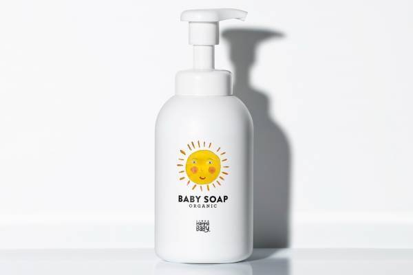 ママベビー23年夏ボディケア、“片手でプッシュ”赤ちゃん＆大人も使える泡タイプの「ベビーソープ」