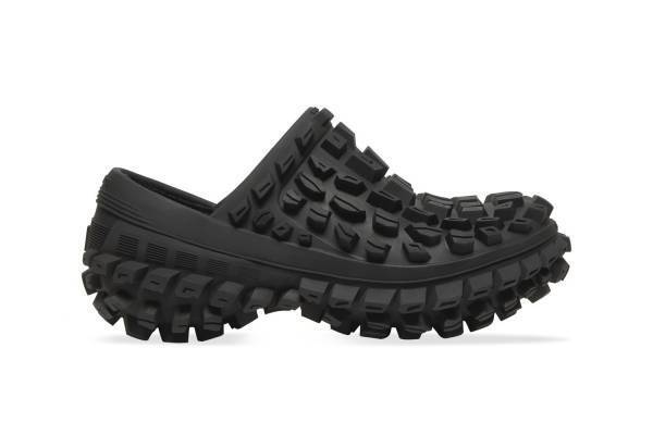 バレンシアガ“タイヤ風ソール”スニーカー「ディフェンダー」新作、かかとのないクロッグサンダル