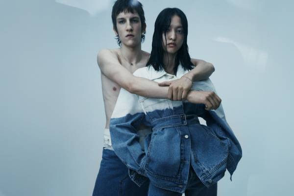 ドリス ヴァン ノッテン“青と白”の新作デニム、メンズ・ウィメンズのジャケットやパンツ