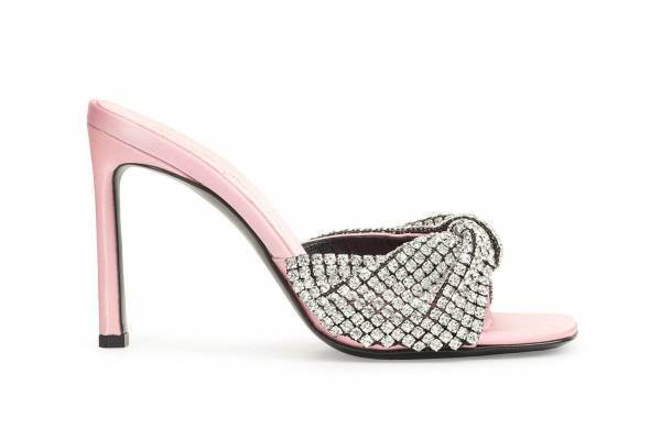 セルジオ ロッシ2023年春夏サンダル、クリスタルが輝くミュール＆ラインストーンを配したパンプス