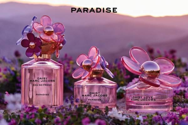 マーク ジェイコブス「デイジー」23年夏香水、フローラル＆ハーバルの香りを“花びらボトル”で