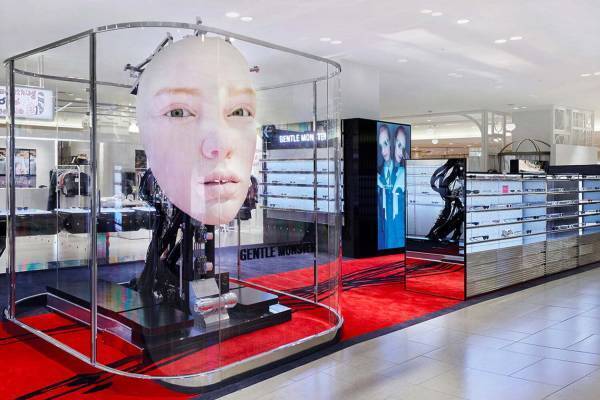 韓国発アイウェア「ジェントルモンスター」日本1号店が大阪に、“銀河の星々”イメージのサングラスなど