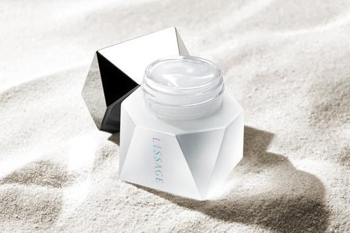 リサージ23年夏スキンケア、潤いたっぷり“ぷるんとしたハリ肌”へ導くオイルインジェリー美容液