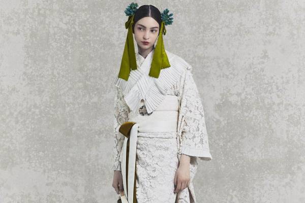 ドゥーブルメゾン23年春夏の新作着物、インドシルクを使ったレース振袖や汕頭刺繍の羽織