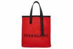 フェラガモ新作メンズバッグ、大きなロゴ入りコットン×リネンのトートバッグ