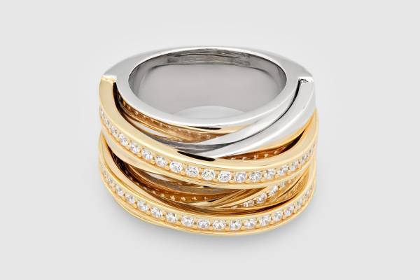 トムウッド新作ジュエリー“渦巻く”リングやピアス、ゴールド＆ダイヤモンドの装飾