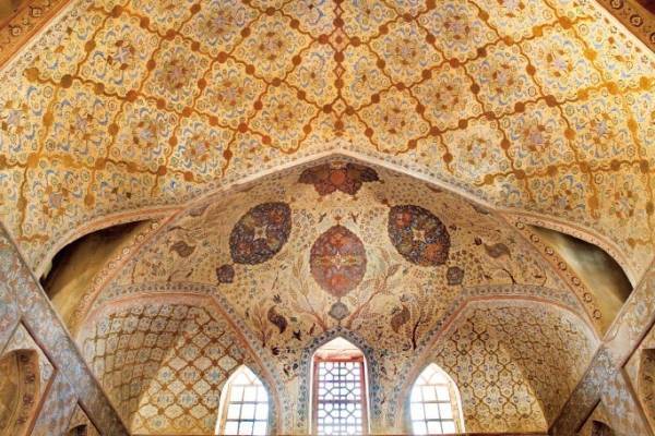 アジア・中東の“美しい文様”で装飾文化の歴史を追う書籍『アジア・中東の装飾と文様』