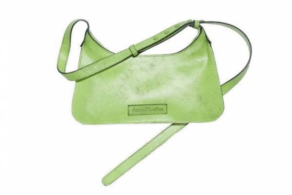 アクネ ストゥディオズ「プラットクラックルバッグ」“ひび割れ風”レザーのクロスボディなど