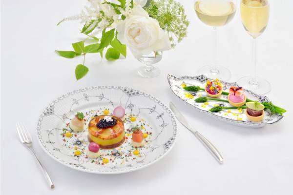 ロイヤル コペンハーゲンの「ブラックレース」で味わうフレンチランチ、ザ・キャピトルホテル 東急で