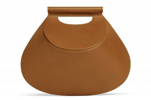 ボッテガ・ヴェネタ新作レディースバッグ、“貝殻型”バッグやメタルハンドル×編み込みレザーバッグ