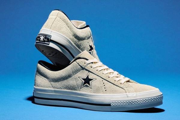 コンバースから74年発売の「ワンスター」再現スニーカー 、ナチュラルホワイトのスエードアッパーで