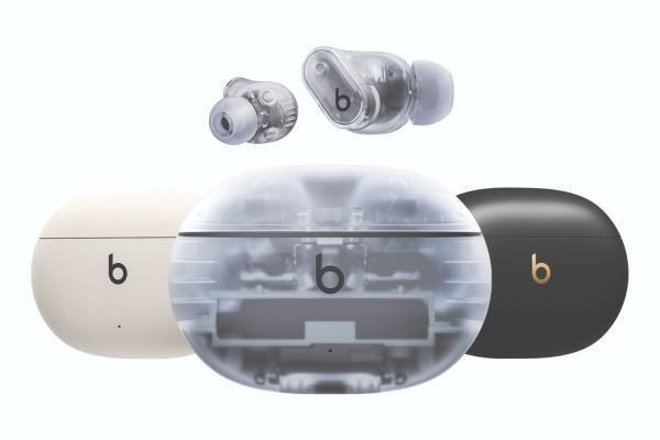 Beats“透明”の新作イヤホン「スタジオ バッズ プラス」、音楽・通話品質が向上