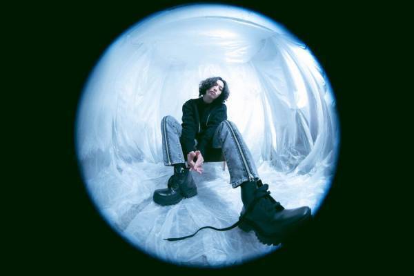 キタニタツヤの2023年ライブツアー「UNFADED BLUE」全国で17公演を行う、史上最大規模