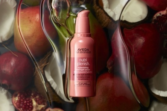 アヴェダ23年秋ヘアケア、“スーパーフードの恵み”で潤いに満ちた髪へ整える夜用ヘアトリートメント