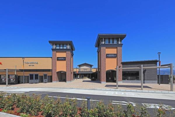 プレミアム・アウトレット2023年夏スペシャルセール、御殿場・仙台泉では最大80％OFF