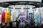 アンリアレイジ20周年記念展覧会「A＝Z」が東京・表参道で、20～23年コレクションの洋服を展示