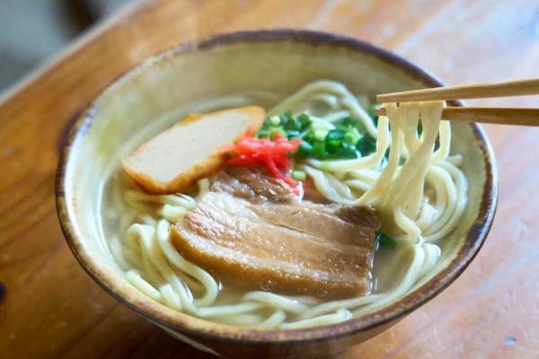 「おいしい かわいい 沖縄展」阪急うめだ本店で、“コザエリア”の人気カフェメニューや伝統グルメ