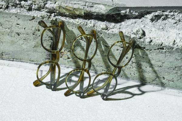 モスコットのアイウェアが限定“ミリタリーカラー”に、定番「レムトッシュ」などが東京＆横浜で