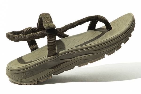 ノンネイティブのリグ別注“厚底”リカバリーサンダル、”レザー×ロープ”アッパー×3重構造ソール