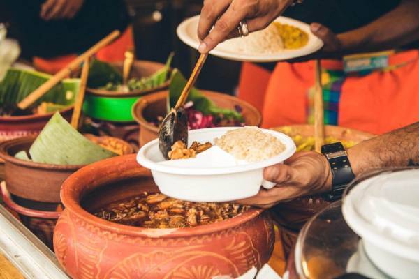 「カレー＆ミュージック ジャパン 2023」横浜赤レンガ倉庫で開催、多彩なカレー×ライブアクト