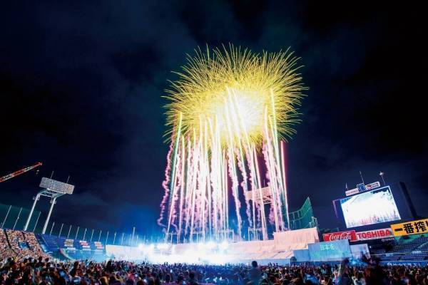 「2023 神宮外苑花火大会」10,000発の花火×コンサートの都市型花火大会、東京・明治神宮外苑で