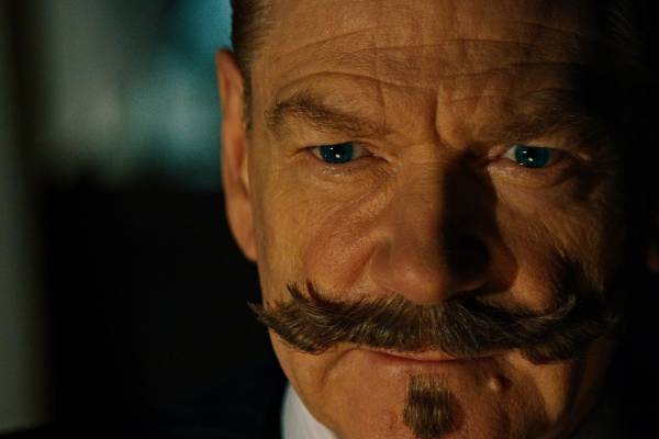 映画化『名探偵ポアロ：ベネチアの亡霊』人には不可能な殺人、犯人は人間か亡霊か？