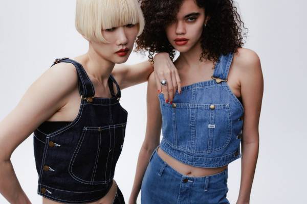 アメリ×Leeの初コラボ、デニムの“セパレート”オーバーオールやセミフレアドレス