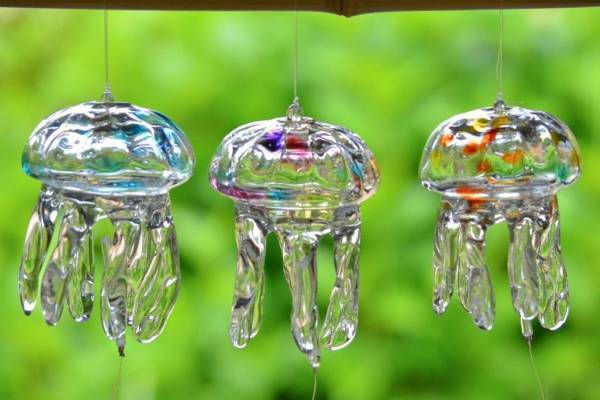 京都水族館の夏イベント「くらげと風鈴」過去最大規模で“クラゲ風鈴”展示、夜間ライトアップも