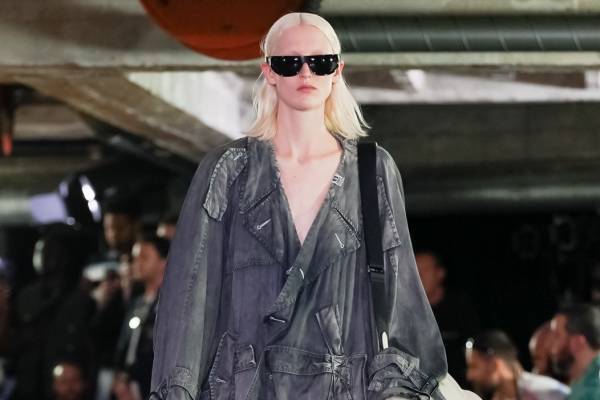 メゾン ミハラヤスヒロの2024年春夏コレクション - 青年の日々の記憶